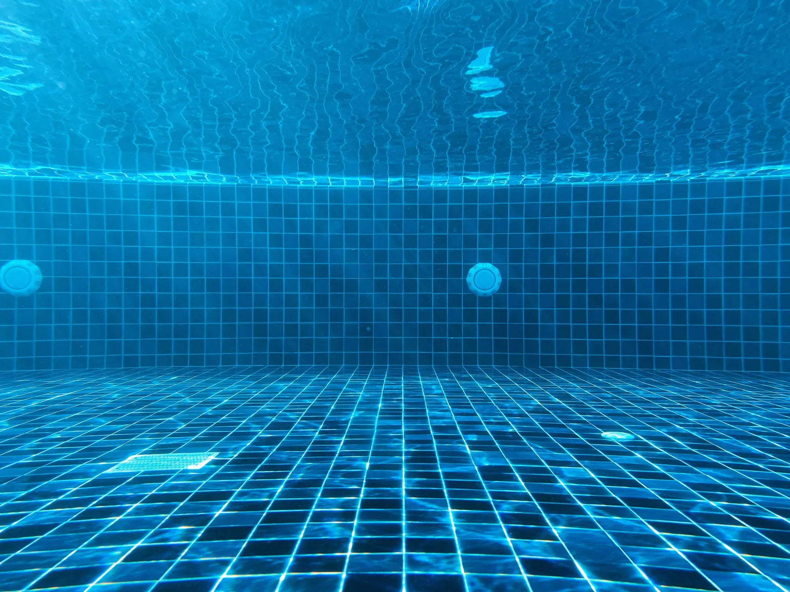 Cordless Robotic Pool Cleaner